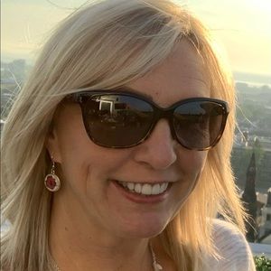 Meet your Posher, Brenda